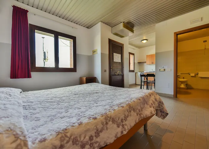Club Del Sole Easy Village База отдыха 3*