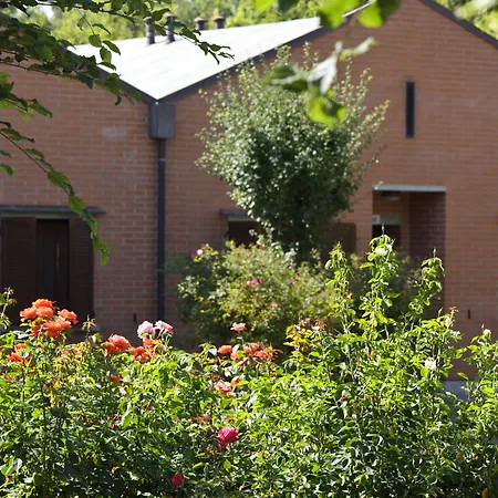 פארק נופש Club Del Sole Easy Village 3*