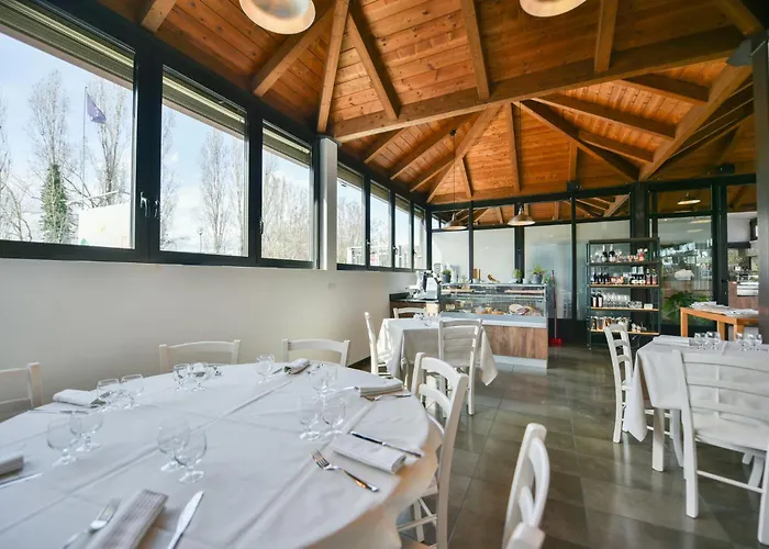 Club Del Sole Easy Village 3* بولونيا